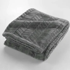 Plaid polaire reliéfé toucher peluche