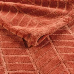 Plaid polaire reliéfé toucher peluche