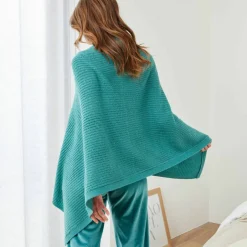 Poncho couvre-épaules en maille