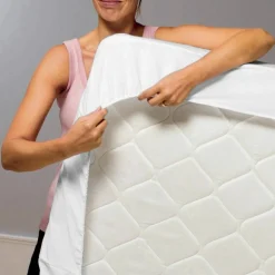Protège matelas molleton bi-extensible absorbant antiacariens