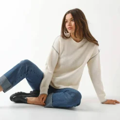 Pull bicolore en maille moelleuse