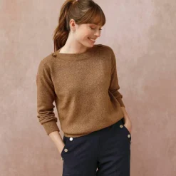 Pull col bateau uni, épaules boutonnées