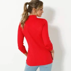 Pull col montant long, maille côtelée