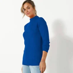 Pull col montant long, maille côtelée