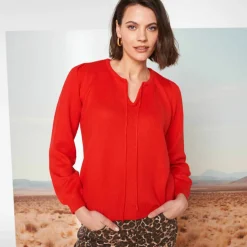 Pull col rond, détail à nouer