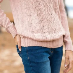 Pull col rond, maille torsadée