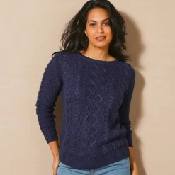 Pull col rond, maille torsadée