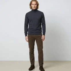 Pull col roulé en laine mélangée