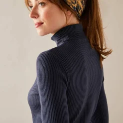 Pull col roulé, maille côtelée