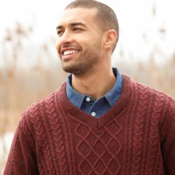 Pull col V maille irlandaise
