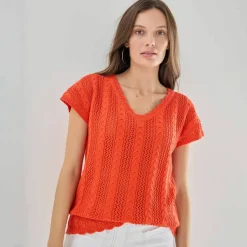Pull col V manches courtes, maille ajourée