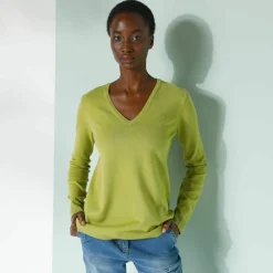 Pull col V, toucher doux