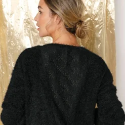 Pull dos dentelle, maille poilue
