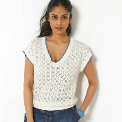 Pull en crochet festonné col V, manches courtes