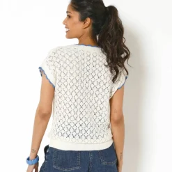 Pull en crochet festonné col V, manches courtes