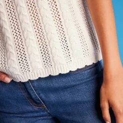 Pull festonné col rond manches coudes, maille ajourée fantaisie