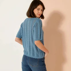Pull festonné col rond manches coudes, maille ajourée fantaisie