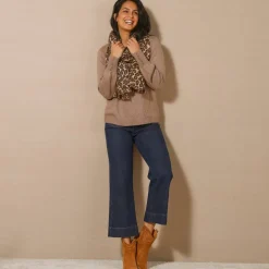 Pull maille fantaisie et détail boutons poignets, toucher doux