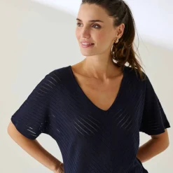 Pull manches courtes maille ajourée effet chevron