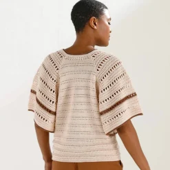 Pull manches courtes papillons, maille fantaisie