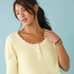 Pull Spécial Petites col rond boutonné