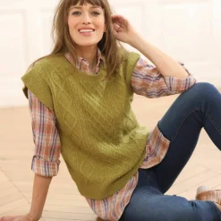 Pull torsadé sans manches, épaules tombantes