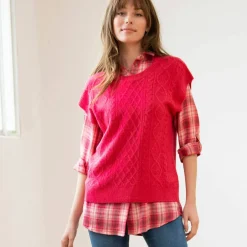 Pull torsadé sans manches, épaules tombantes