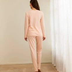 Pyjama en coton motif placé fleurs manches longues