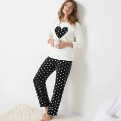 Pyjama pantalon en polaire toucher peluche, motif coeur et pois