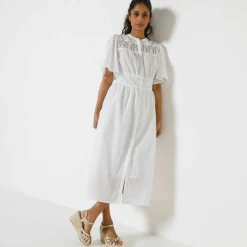 Robe boutonnée macramé, manches coudes évasées