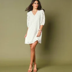 Robe broderie anglaise manches 3/4