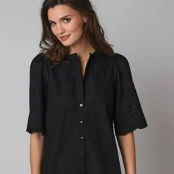 Robe-chemisier en coton uni, à manches coudes en broderies anglaises