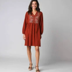 Robe courte brodée unie en coton
