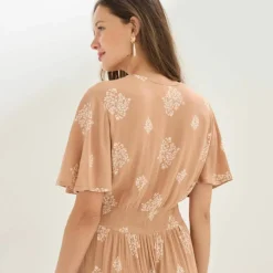 Robe courte cache-coeur imprimée bouquet