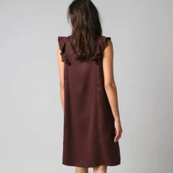 Robe courte col V unie, à mancherons volantés