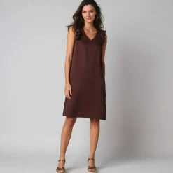 Robe courte col V unie, à mancherons volantés