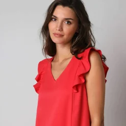 Robe courte col V unie, à mancherons volantés