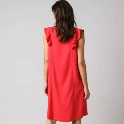 Robe courte col V unie, à mancherons volantés