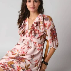 Robe courte volantée à manches 3/4 ballon, voile imprimé fleuri