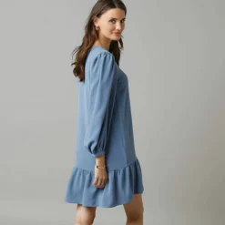 Robe courte volantée à nouettes, crêpe
