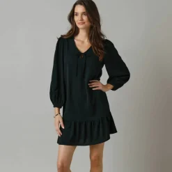 Robe courte volantée à nouettes, crêpe