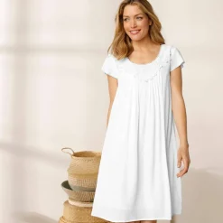 Robe décolleté macramé unie