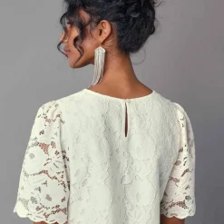 Robe drapée dentelle, manches papillon
