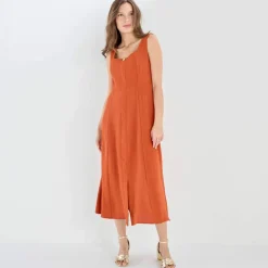Robe longue boutonnée col carré