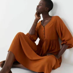 Robe longue boutonnée, unie