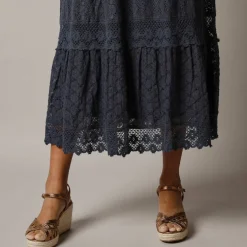 Robe longue dentelle macramé