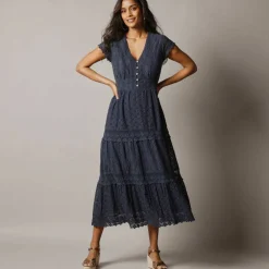 Robe longue dentelle macramé
