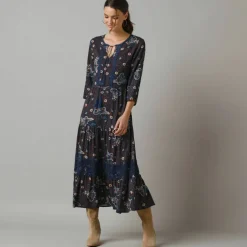 Robe longue imprimée, manches 3/4, détails macramé