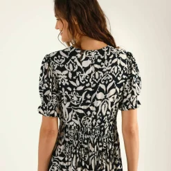 Robe longue manches courtes, crépon imprimé