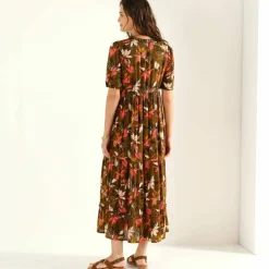 Robe longue volantée, crépon imprimé
